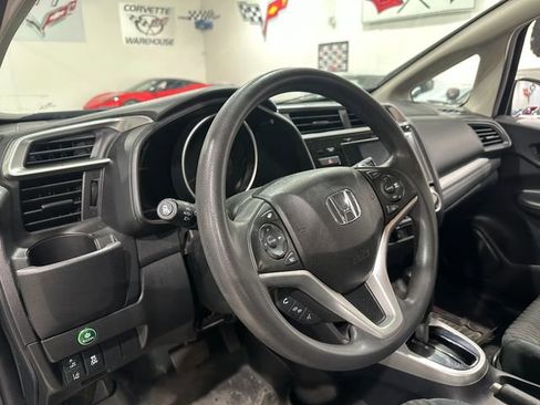 Used 2019 Honda Fit EX image 10