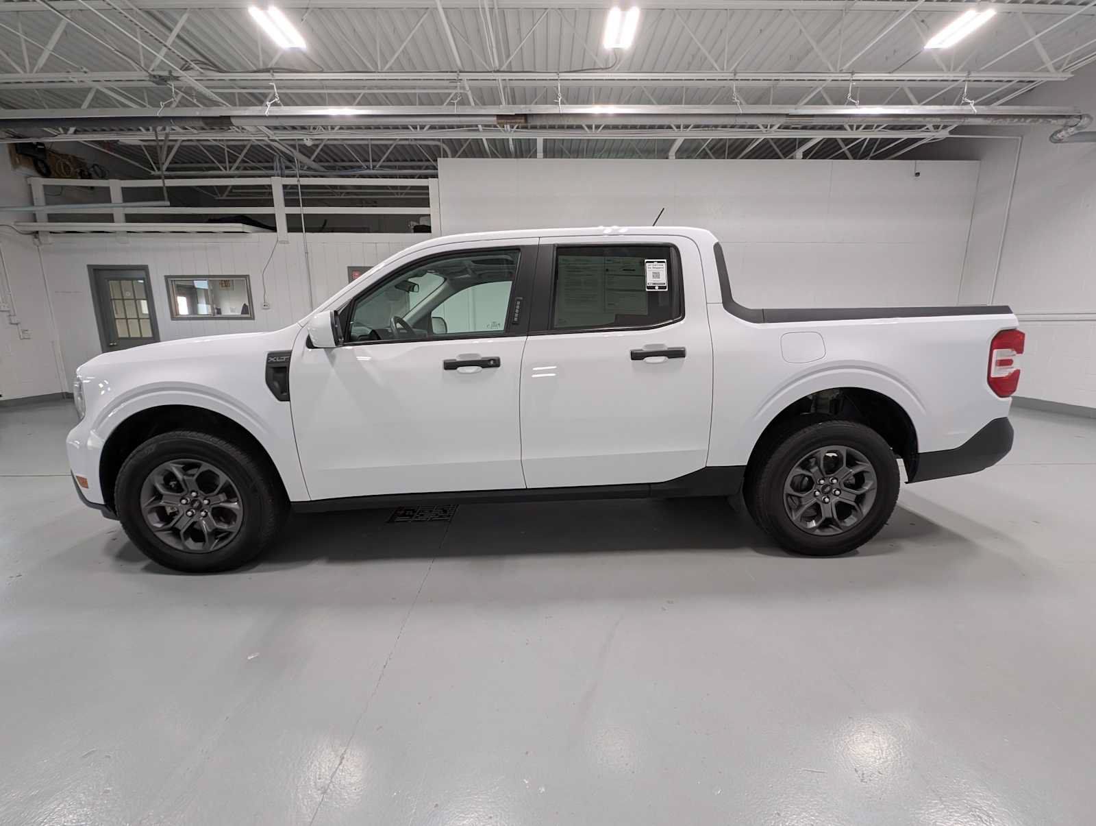 Certified 2023 Ford Maverick XLT w/ Equipment Group 300A Standard AWD/4WD image 15