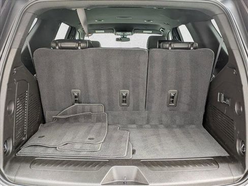 Used 2021 Chevrolet Tahoe LT w/ Luxury Package image 6