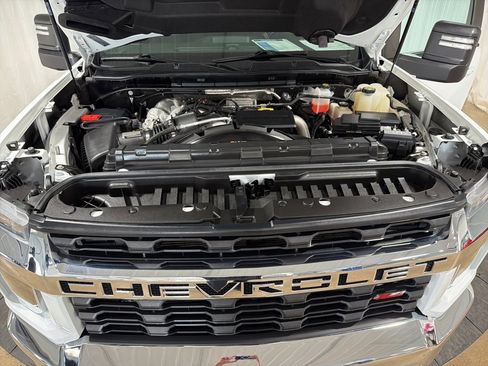 Certified 2022 Chevrolet Silverado 2500 LT w/ Convenience Package image 43