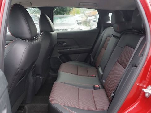 New 2025 Nissan Kicks SR image 27