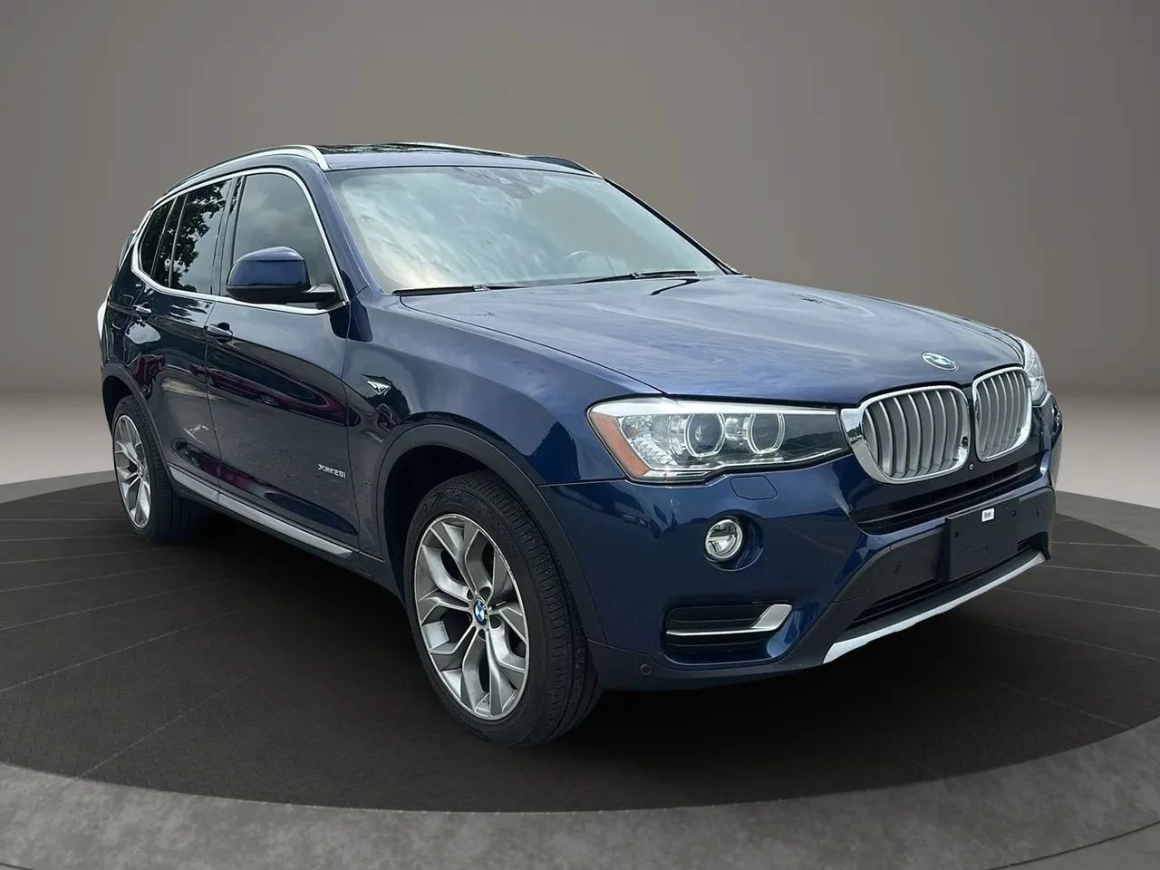 Used 2015 BMW X3 xDrive28i AWD/4WD image 3