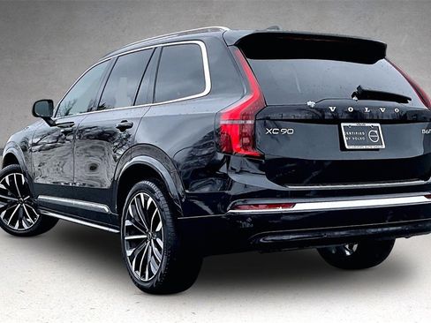 Certified 2026 Volvo XC90 B6 Plus w/ Protection Package Premier image 4