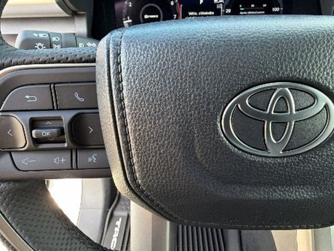 New 2026 Toyota Tacoma TRD Off-Road AWD/4WD image 19