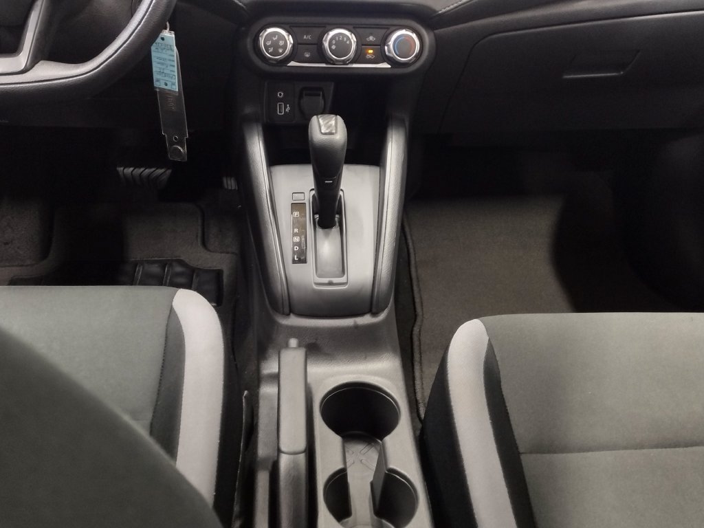 Used 2025 Nissan Versa S FWD image 30