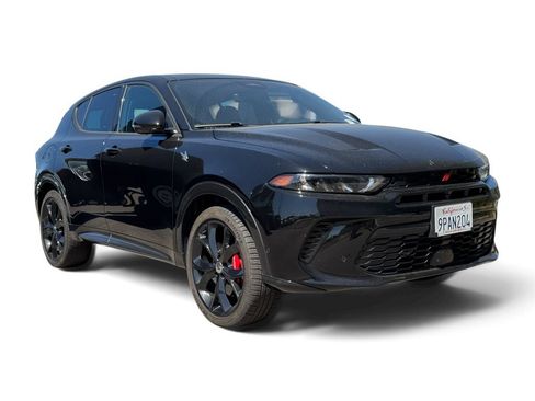 Used 2024 Dodge Hornet R/T Plus w/ Track Pack AWD/4WD image 9