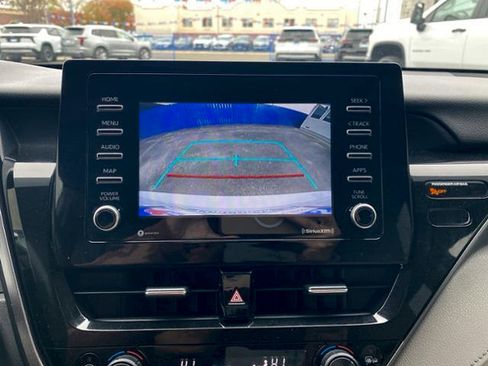 Used 2023 Toyota Camry SE image 31