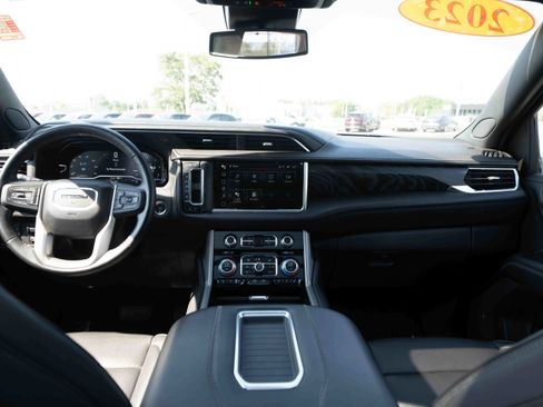 Used 2023 GMC Yukon Denali w/ Max Trailering Package AWD/4WD image 19