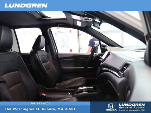 Used 2023 Honda Ridgeline Black Edition image 18
