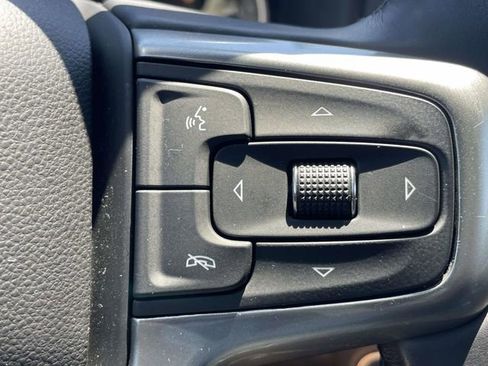 Certified 2020 Chevrolet Silverado 1500 LTZ w/ LTZ Premium Package AWD/4WD image 23