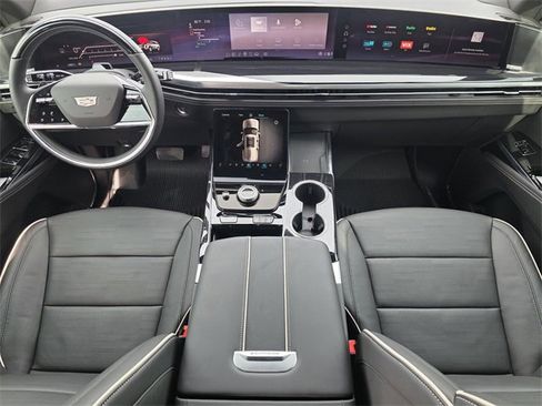 Used 2026 Cadillac Escalade Sport w/ Touring Package image 22