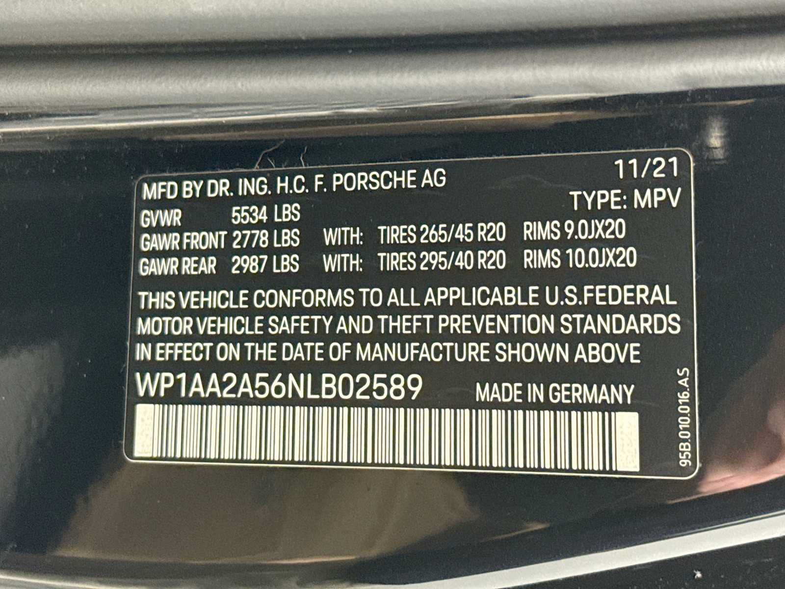 Used 2022 Porsche Macan AWD/4WD image 31