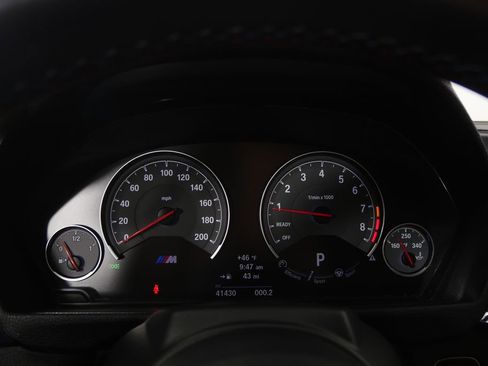 Used 2016 BMW M4 Convertible image 17