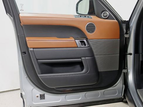 Used 2014 Land Rover Range Rover Sport Supercharged image 36