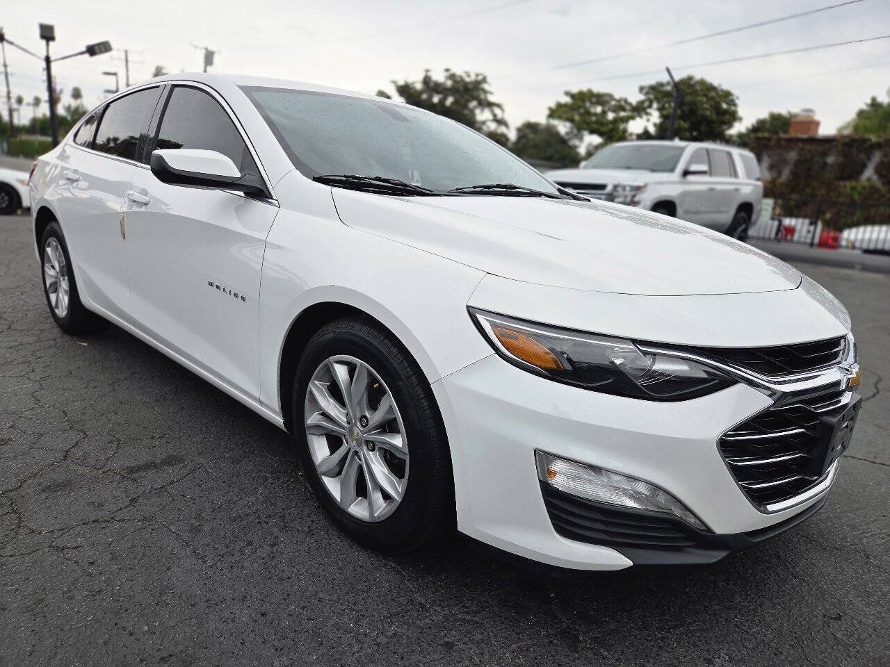 Used 2020 Chevrolet Malibu LT FWD image 18