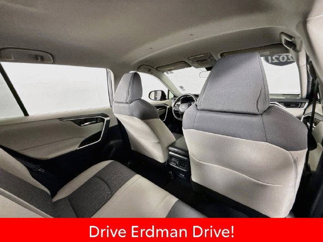 Certified 2021 Toyota RAV4 XLE FWD image 29