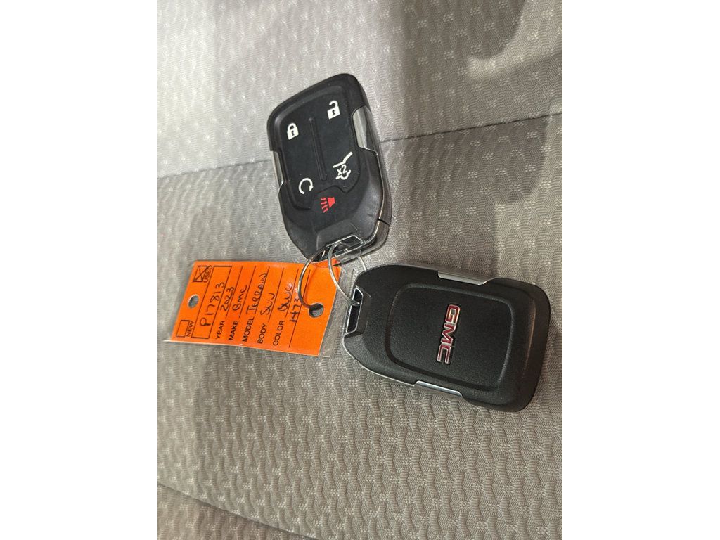 Used 2023 GMC Terrain SLE w/ Driver Convenience Package FWD image 41