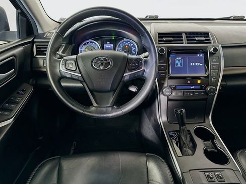 Used 2017 Toyota Camry XLE image 23