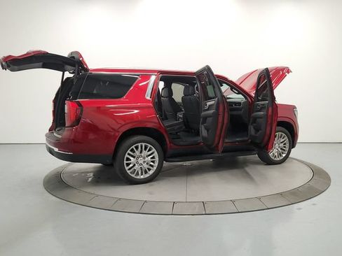 Used 2025 GMC Yukon Elevation RWD image 15