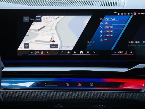 Used 2025 BMW M5 w/ Carbon Package image 16