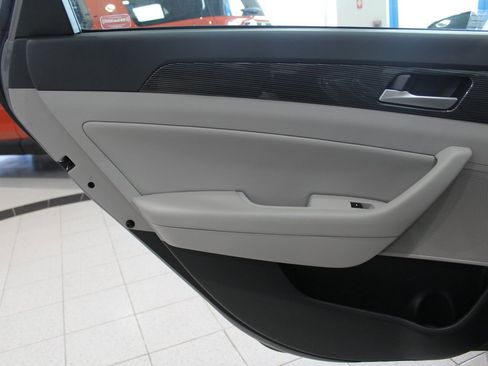 Used 2019 Hyundai Sonata Limited image 18