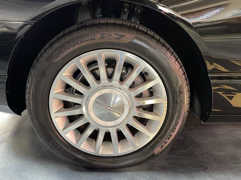 Used 2005 Ford Thunderbird RWD image 18
