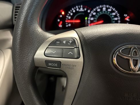 Used 2009 Toyota Camry LE image 14