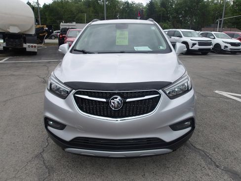 Used 2018 Buick Encore Sport Touring FWD image 2