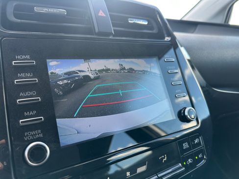 Used 2020 Toyota Prius LE image 20