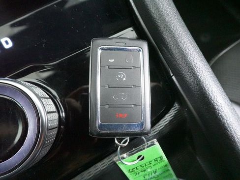 Used 2024 Jeep Grand Cherokee Altitude AWD/4WD image 18