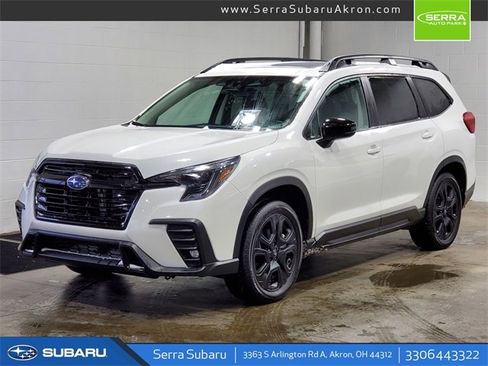 Used 2025 Subaru Ascent Onyx Edition image 1