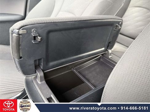 Used 2021 Toyota Prius Prime LE image 23