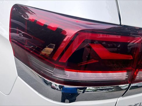 New 2026 Volkswagen Atlas SEL Premium R-Line AWD/4WD image 14