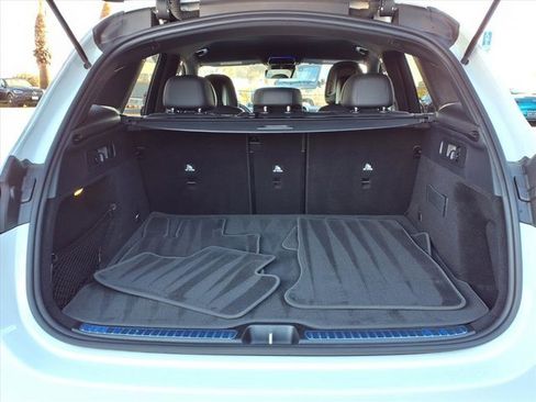 Used 2025 Mercedes-Benz GLC 300 image 23