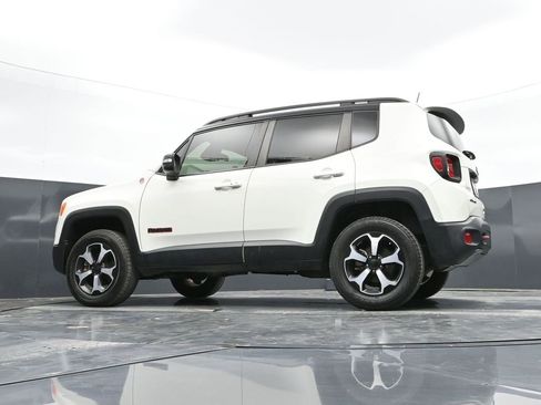 Used 2020 Jeep Renegade Trailhawk w/ UConnect 8.4 Nav Group image 43