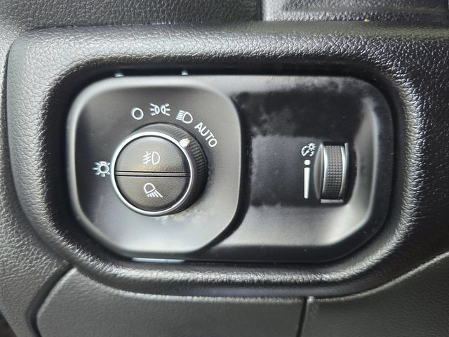 Certified 2024 RAM 3500 Big Horn w/ Sport Appearance Package AWD/4WD image 16
