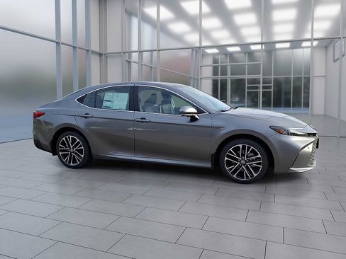 New 2026 Toyota Camry XLE AWD/4WD image 6