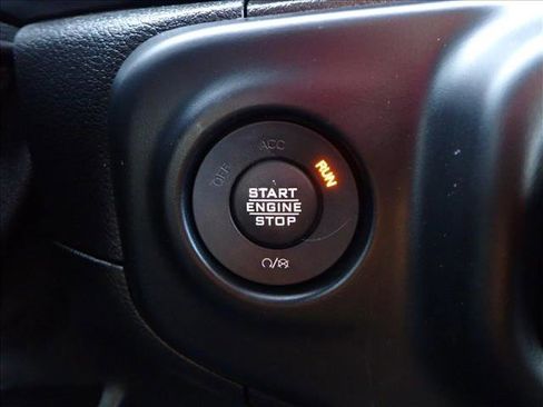 Used 2021 Jeep Wrangler Unlimited Sahara image 22