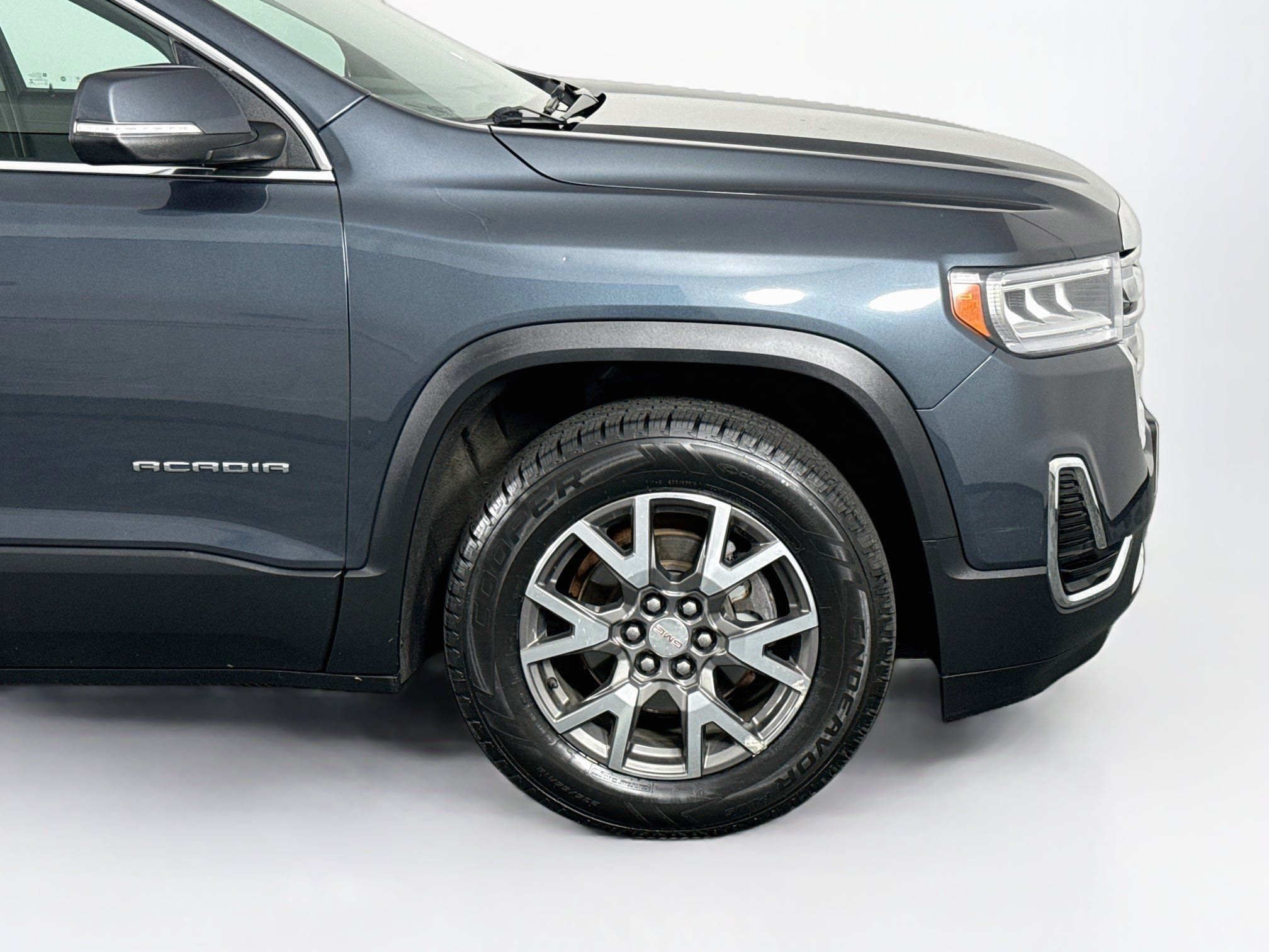Used 2020 GMC Acadia SLE w/ Driver Convenience Package AWD/4WD image 48