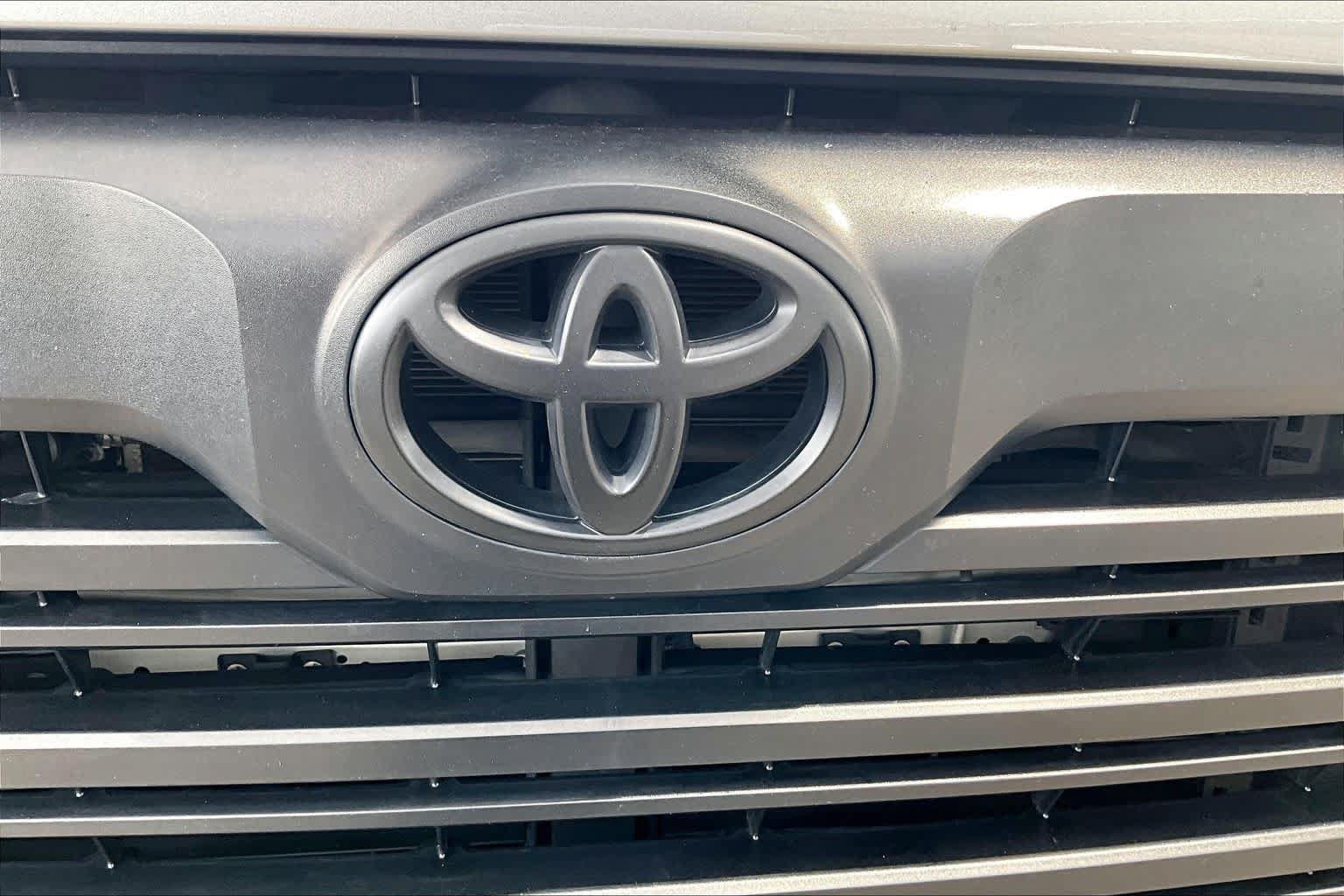 Used 2023 Toyota Tundra SR5 AWD/4WD image 30