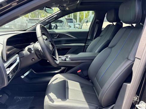 New 2026 Cadillac Lyriq Luxury RWD image 9