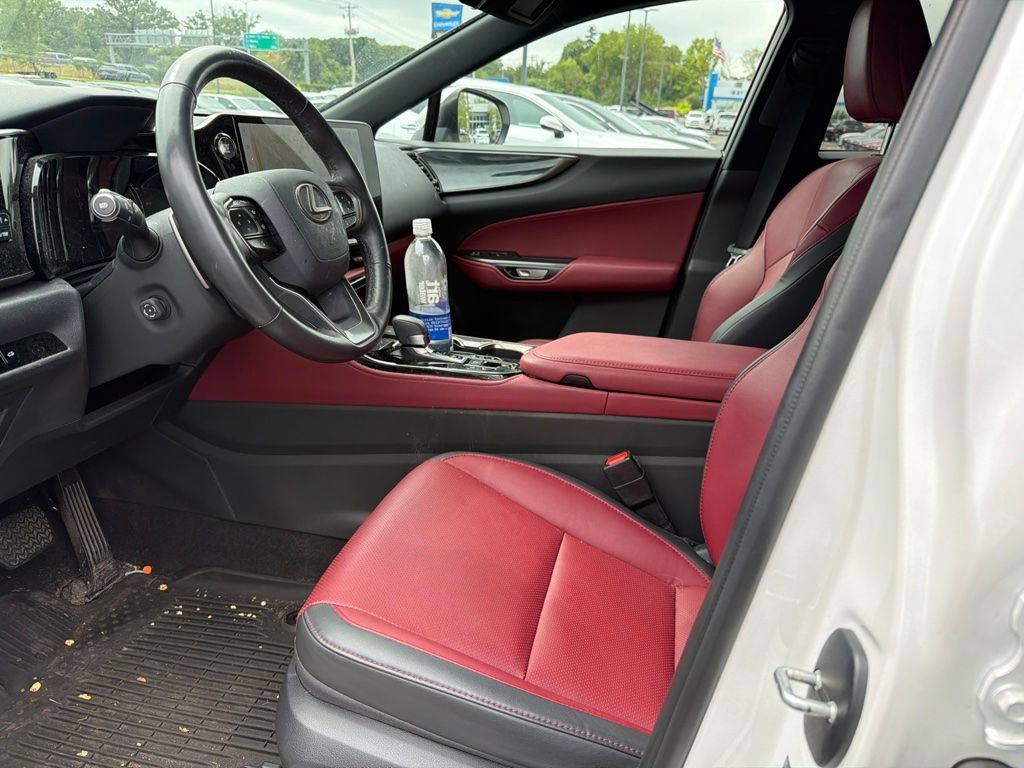 Used 2025 Lexus NX 350 AWD w/ Accessory Package (2T) image 31
