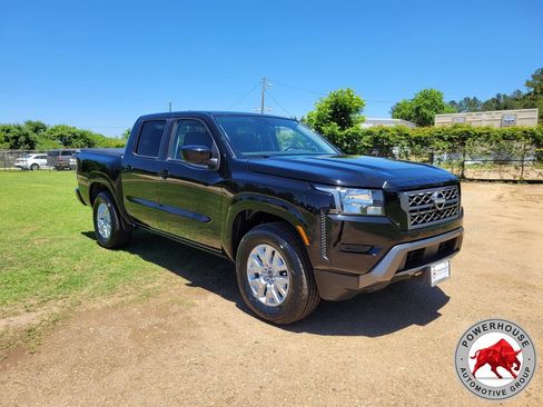 Used 2023 Nissan Frontier SV RWD image 8
