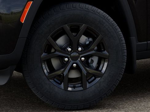 New 2026 Jeep Grand Cherokee Altitude AWD/4WD image 8