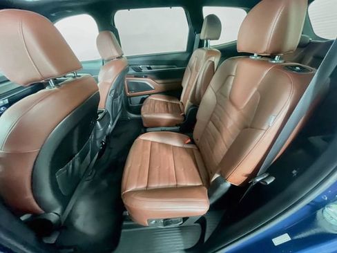 Used 2024 Kia Telluride SX Prestige AWD/4WD image 27