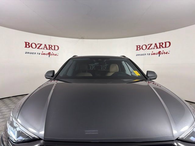 Used 2025 Audi Q8 Prestige AWD/4WD image 4