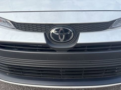 Used 2023 Toyota Corolla LE image 24
