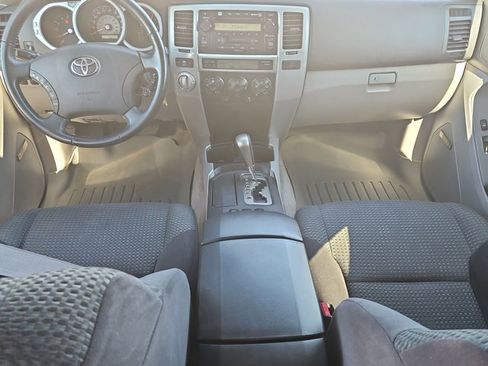 Used 2005 Toyota 4Runner Sport image 19