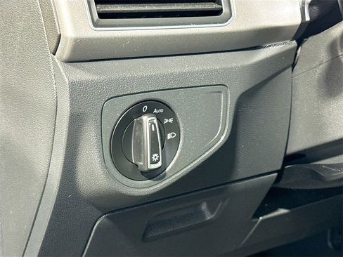 Used 2019 Volkswagen Atlas S image 24