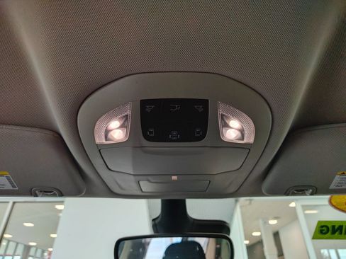 Used 2023 Chrysler Voyager LX FWD image 27